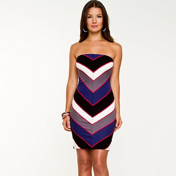 Le Chateau chevron black/grey/white/pink dress S - Picture 2 of 6